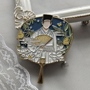 traditional Chinese – style design fan soft enamel pins