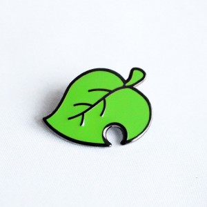 Factory Wholesale Custom High Quality Enamel Metal Anime Girl Badge Decorative Brooches Lapel Pin