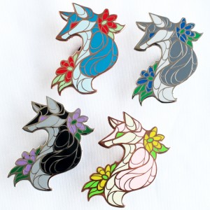 ʻO ka wikiwiki maʻamau liʻiliʻi liʻiliʻi enamel pin ʻālohilohi maʻamau maʻamau i ka hana ʻeleʻele