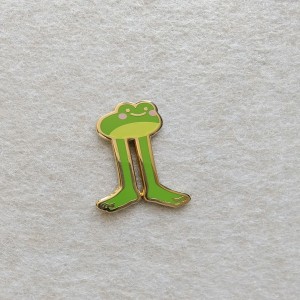 hard enamel cute frog  shaped badges cartoon animal pins