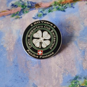 High Quality Custom Crafts Hard Enamel Foot Ball Lapel Pin for Gift