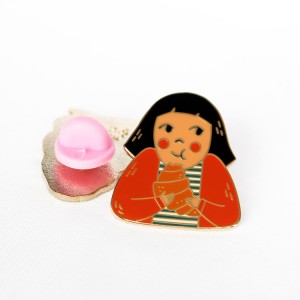 China Precision Mtengenezaji Custom Metal Sumaku Blank Ngumu Laini Laini Lapel Pin