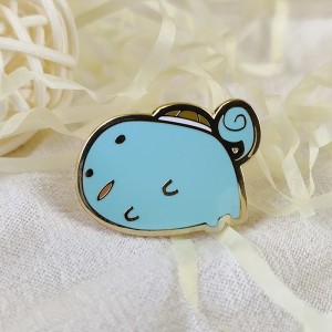 Anime Custom Metal Lapel Pin Odznak výrobce Design Glitter Enamel Pin