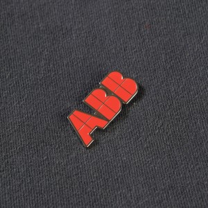 Custom enamel lapel pins with no MOQ factory direct price