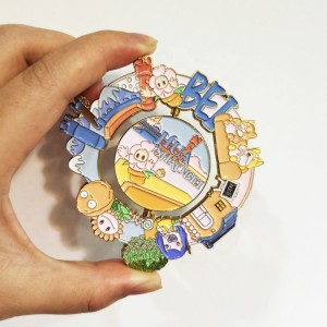 Kunshan China Pin Factory Supplier Metal Badge Kpop Anime Lapel Pin Soft Hard Custom Enamel Pin Custom