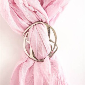 Różnorodny styl Eleganckie klamry do szalików Kolorowe kamelie Perła Broszka Kryształ Jedwabny szalik Pierścień Biżuteria dla kobiet Niestandardowy klips do szalika