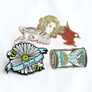 Professional pin manufacturer custom gold plate hard enamel pins wholesale cheaper sneaker lapel pins