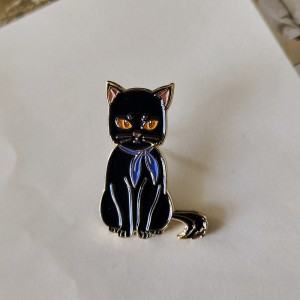Кинеско големо приспособено лого Фудбал Кпоп аниме орел златен афион цртан филм Метален занает Воена мека фудбалска капа емајл Значка брош Безбедносни градите знаме иглички на ревер