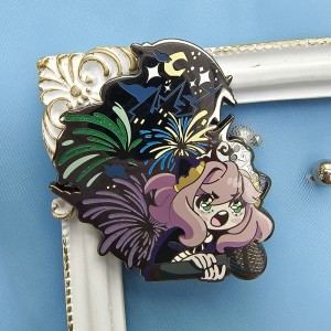 Hurtowa produkcja hurtowa Projekt niestandardowy Uroczy jednorożec Zwierzę Emoji Anime Kapelusz Piłka nożna Przypinka Odznaka Producent Złoty Metal 3D Brokat Miękka Twarda Szpilka Emaliowana