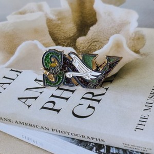 Real Manufacturer customize introvert lapel pin wholesale high quality popular metal pins
