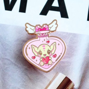 Cartoon Fashionable Bulk Transparent Glass Girl Hard Anime Metal Pin Custom Logo Made Enamel Pin Manufacture