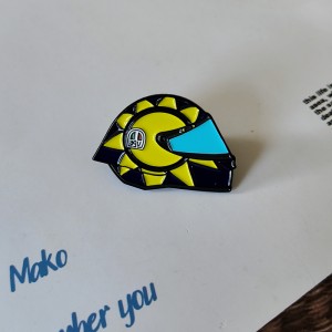 Bràiste prìne Lapel Reic dìreach Factaraidh Pin Lapel Custom