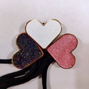 Pink Glitter Heart BOLO Tie China Manufacturer Wholesale Cheap High Quality Custom Soft Hard Metal Bolo Tie