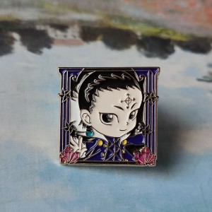 Kreskówka Modny Masowy Przezroczysty Szkło Dziewczyna Twardy Anime Metal Pin Niestandardowe Logo Wykonane Emaliowane Pin Produkcja