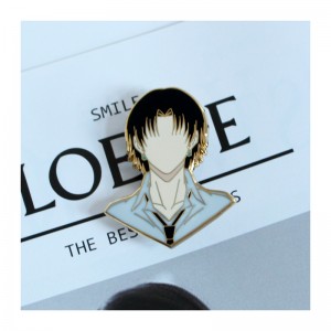 Soosaaraha Xirfadlaha Gaarka ah Tayada Sare ee Adag Anime Enamel Pin calaamad biinanka caanka ah ee biinanka