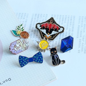 ຜະລິດ Pins Lapel ໂລຫະສໍາລັບ Custom Customized Logo Soft Hard Enamel Pins Badge