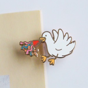 ຜະລິດ Pins Lapel ໂລຫະສໍາລັບ Custom Customized Logo Soft Hard Enamel Pins Badge
