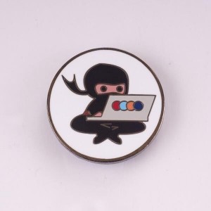 Nā pine kiʻi ʻoniʻoni ninja me ka pōʻai lolouila i nā hōʻailona kālepa enamel paʻakikī